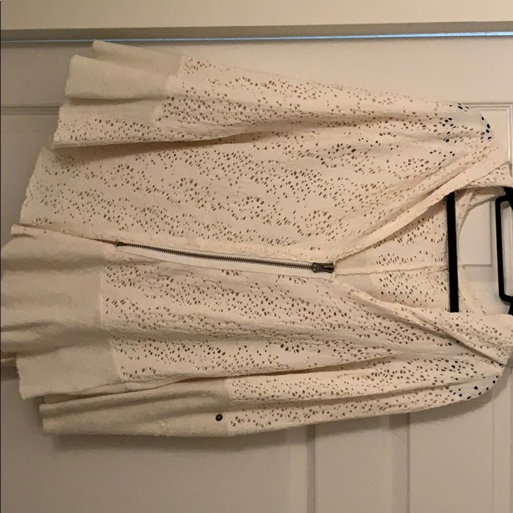 Size Small Free People sweater